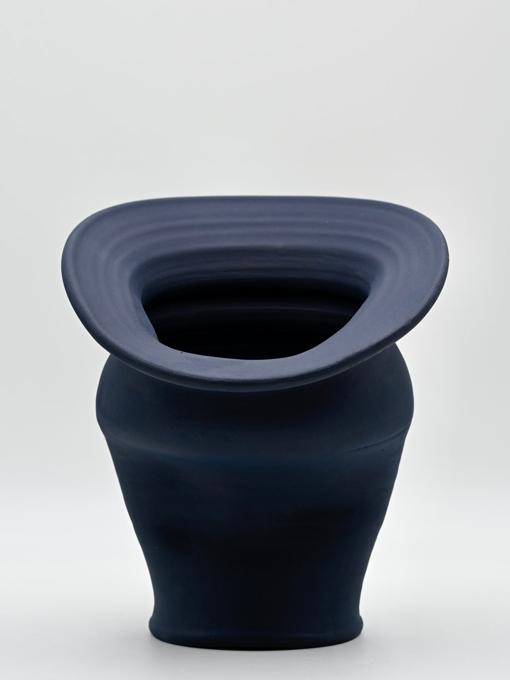 Wheel-thrown ceramic vase | Midnight Shades