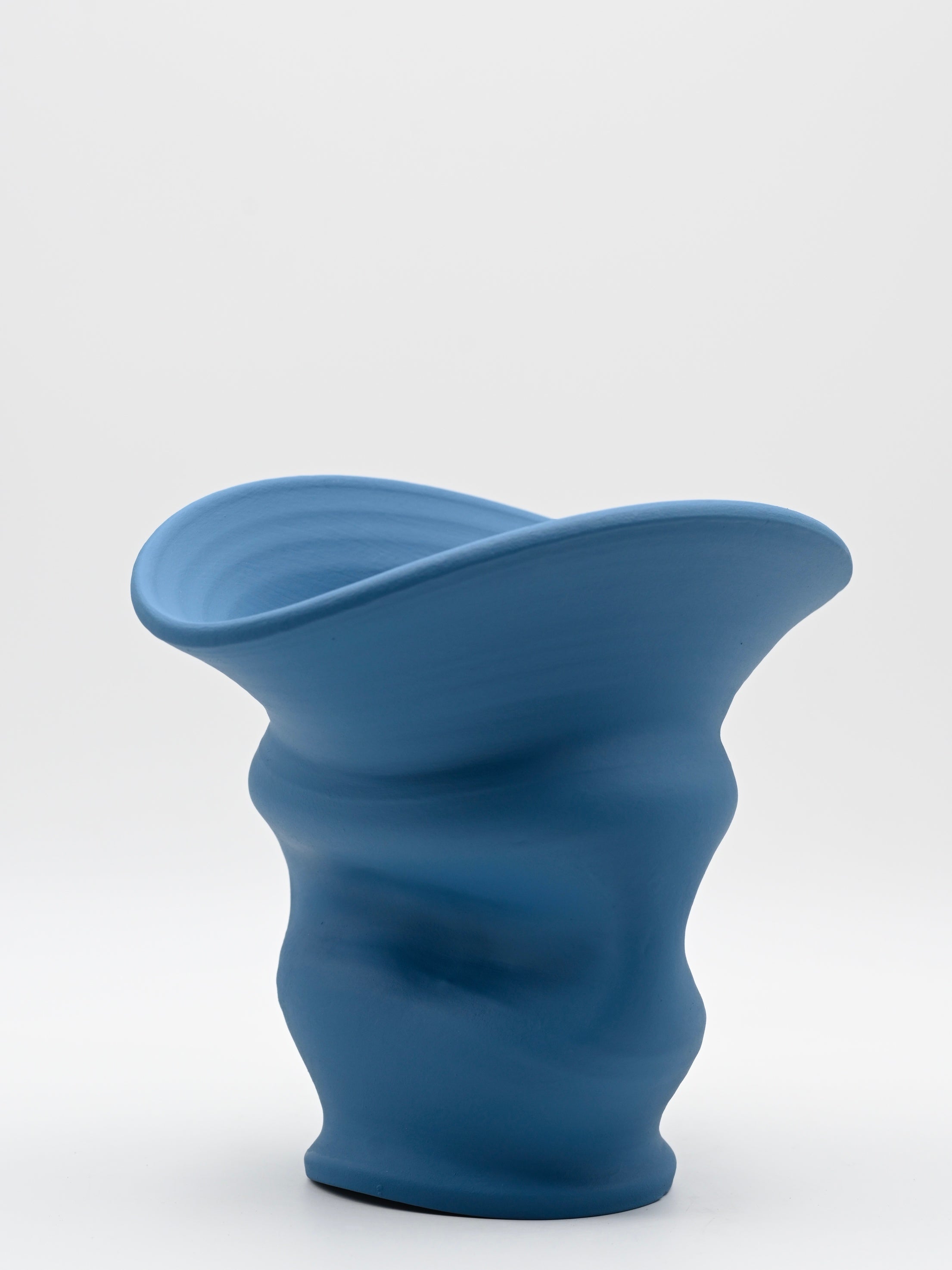 Hand-thrown ceramic vase | Riviera Blue