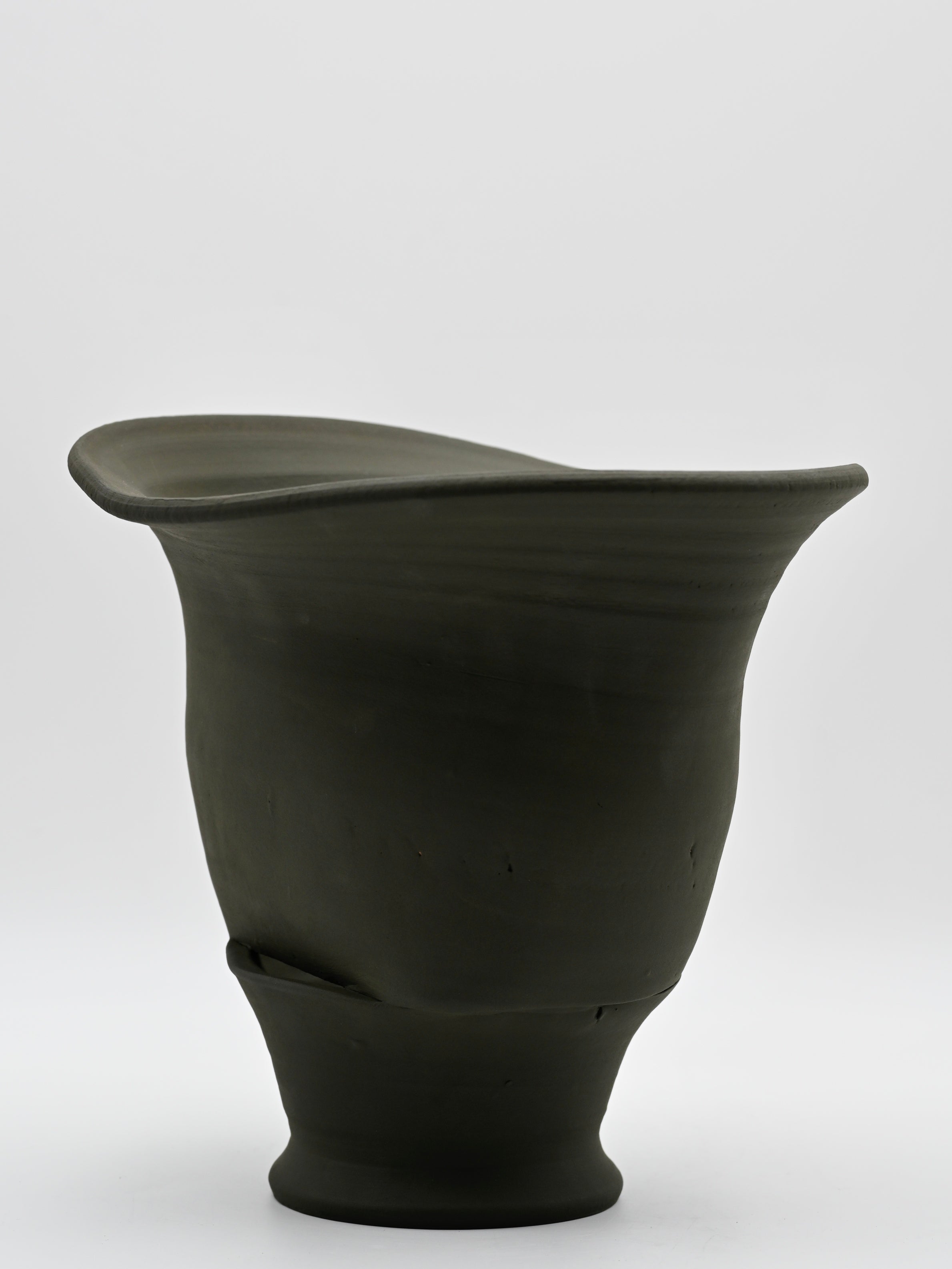 Thrown ceramic vase | Woodland Rings