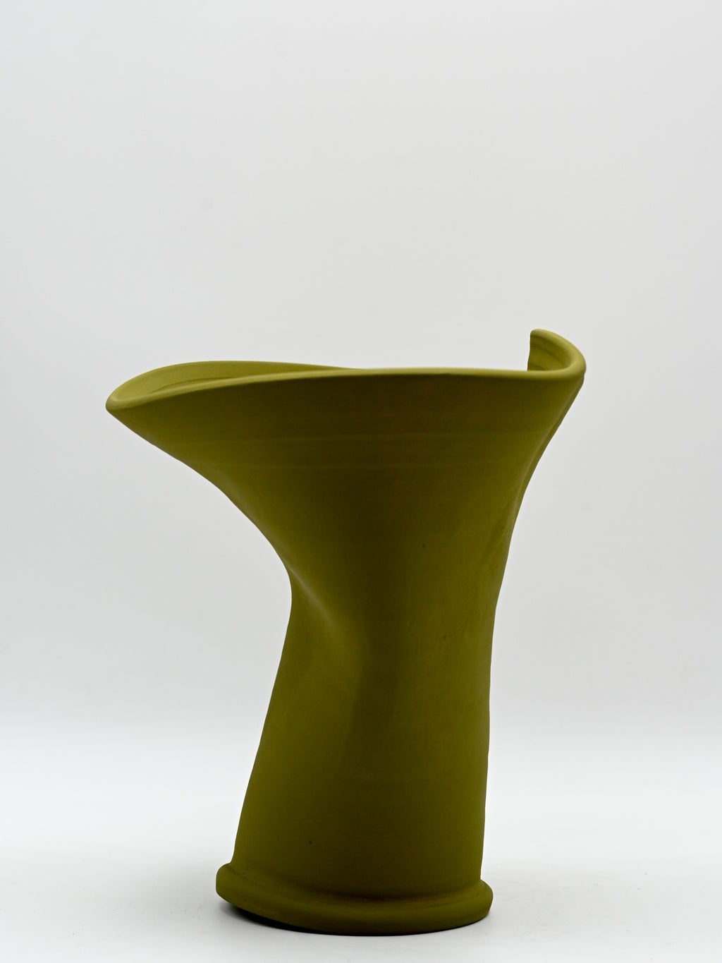 Vaso lavorato al tornio in ceramica | Verde oliva