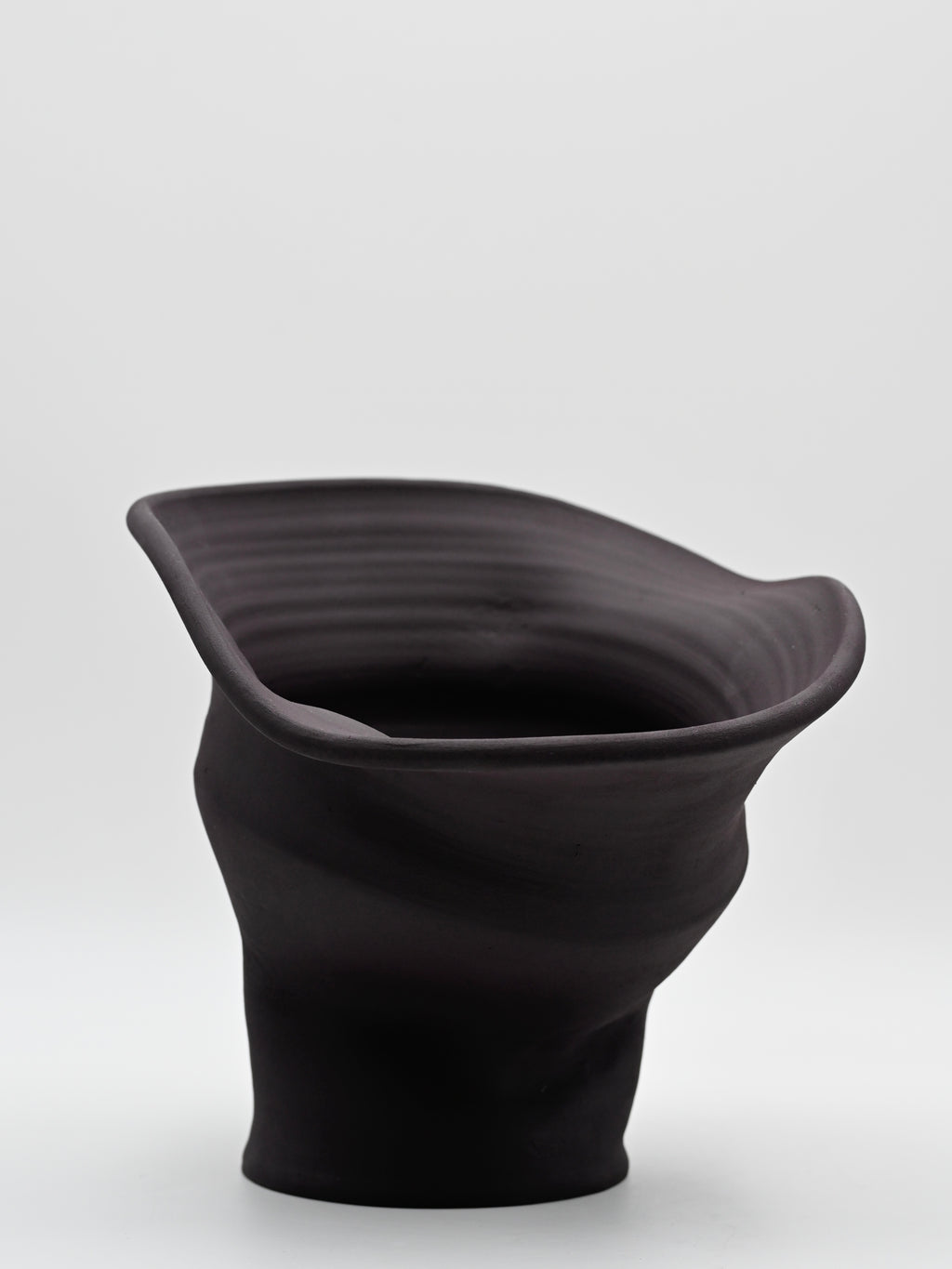 Vaso lavorato al tornio in ceramica | Grafite