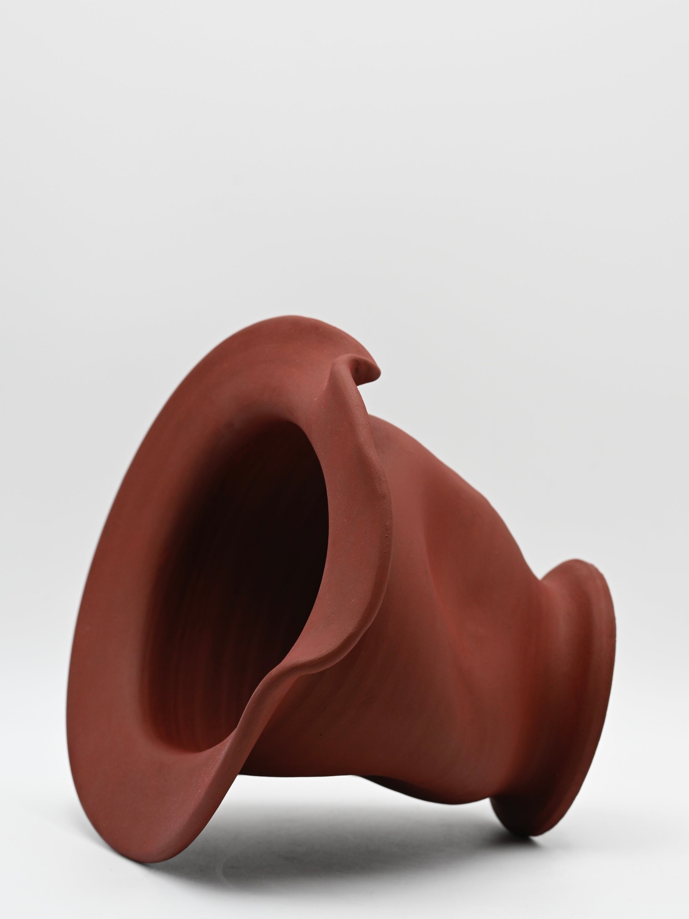Hand-thrown ceramic vase | Amarena Vortex
