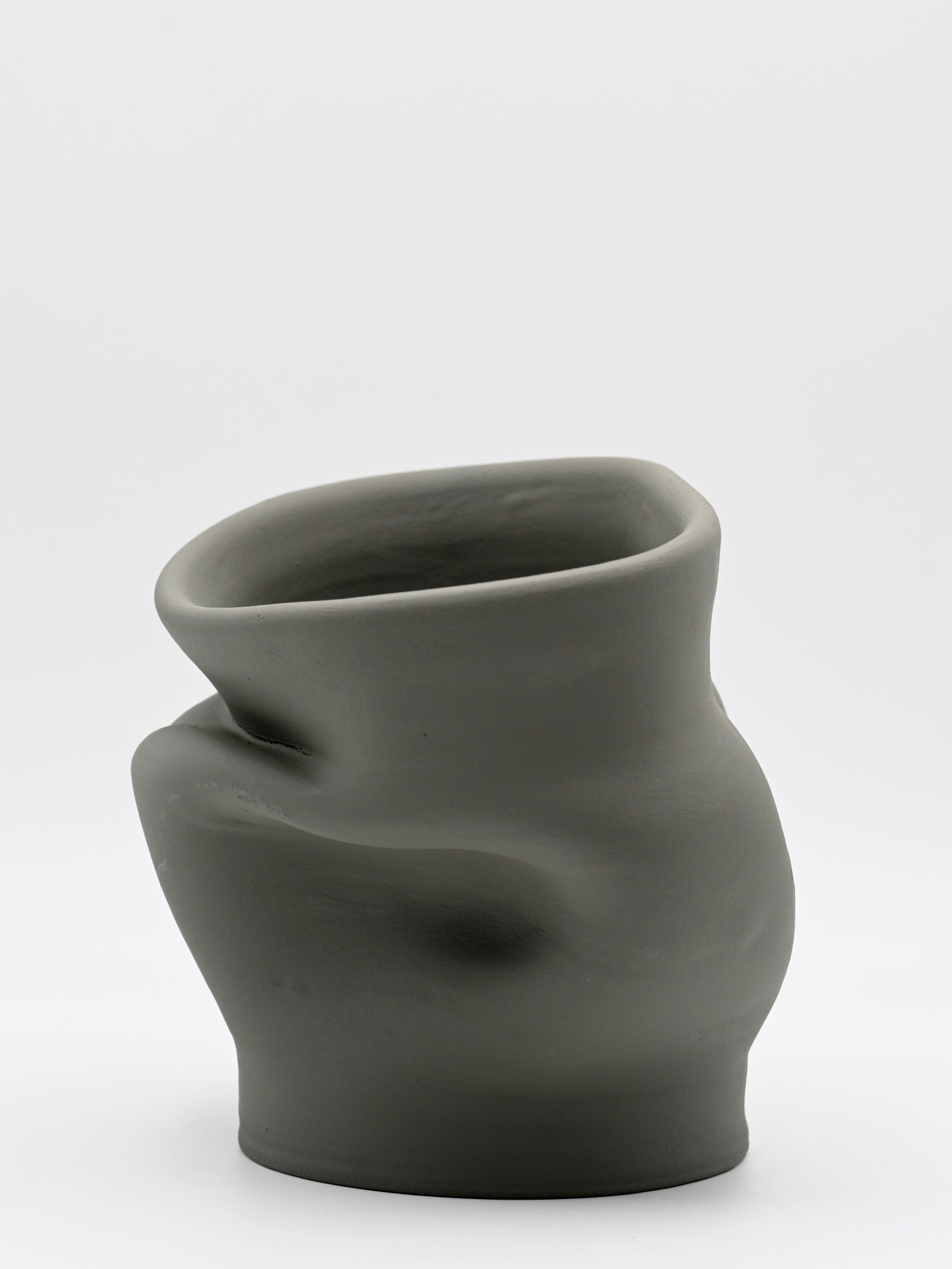 Wheel-thrown ceramic vase | Grey