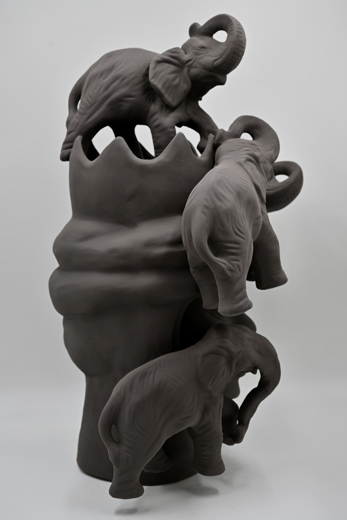 Scultura "YOUNG" in Ceramica