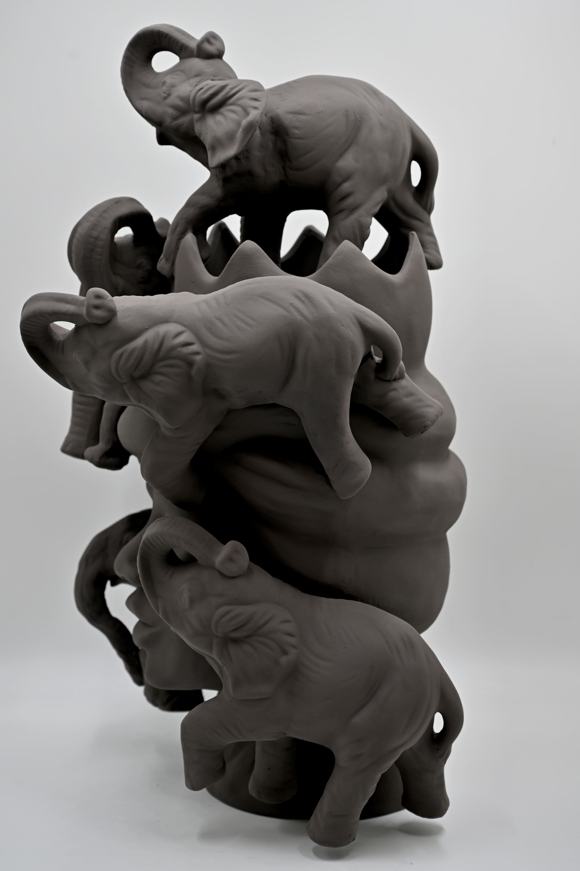 Scultura "YOUNG" in Ceramica