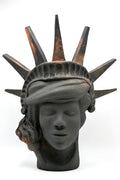 Scultura "FREE WOMAN" in Ceramica