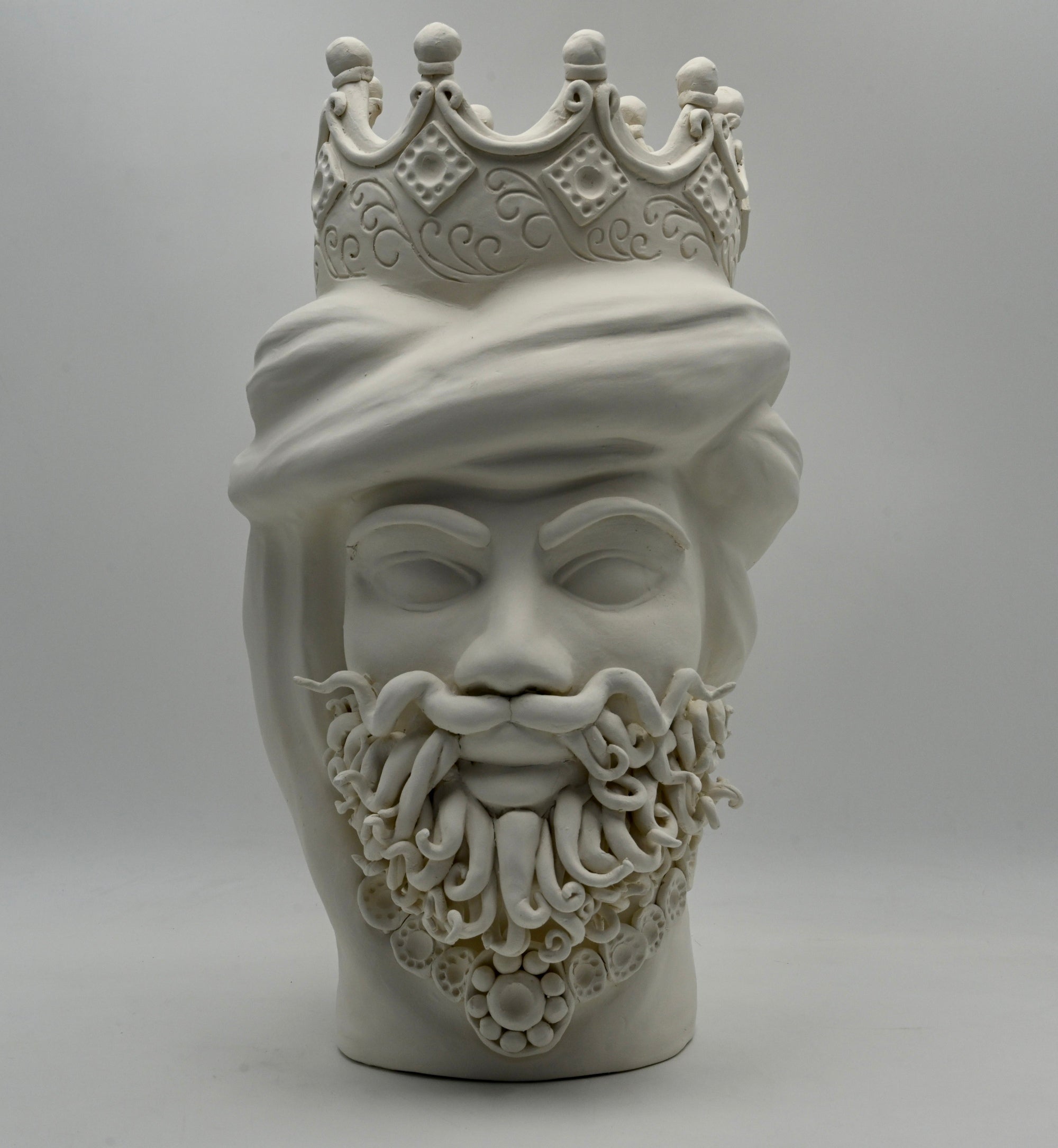 Scultura "MIKEYA" in Ceramica