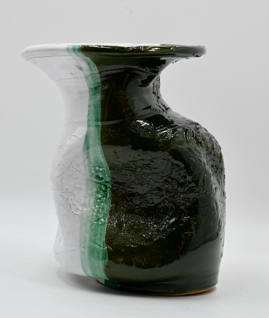 Hand-thrown ceramic vase | Double-Sided Green